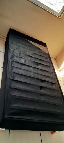 Vendo cama box solteiro base sem colchão