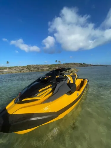 Vendo Seadoo 300 RXT 2022 com 210hrs valor 103.000,00 troco em jet 325 RXP volta cash
