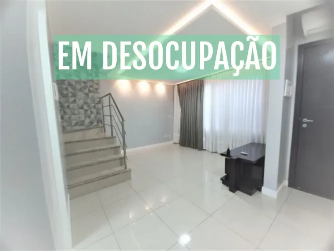 Sobrado com 2 suítes para locação por R$ 3.800,00 - Bairro Água Verde - Blumenau/SC