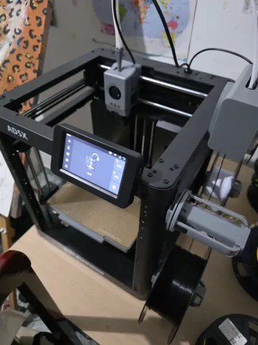 Impressora 3d ad5x flashforge imprime 4 cores