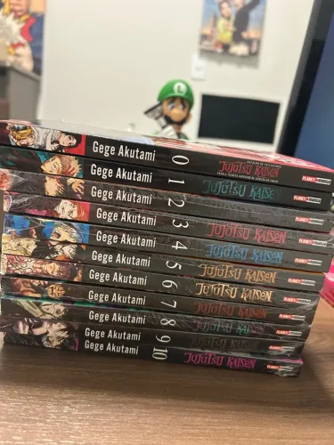 Mangás Jujutsu Kaisen 0-10