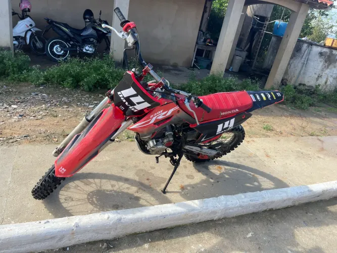 Moto CRF