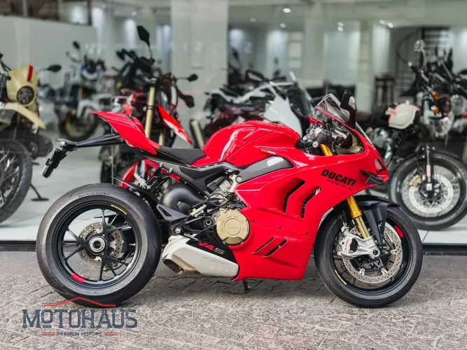 Ducati Panigale v4 s 2023