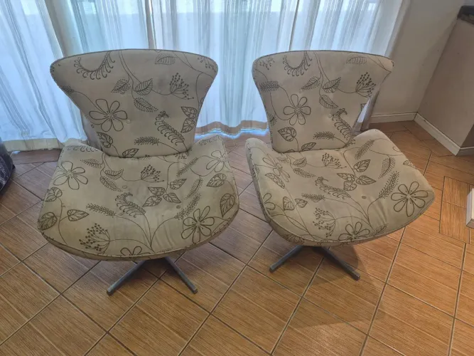 Vendo 2 poltronas usadas