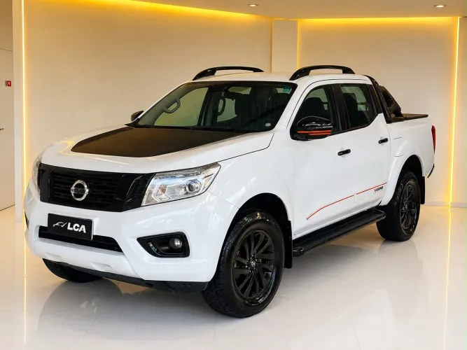 Nissan Frontier X-gear CD 4X4 2.3 Bi-TB Die.aut 2022