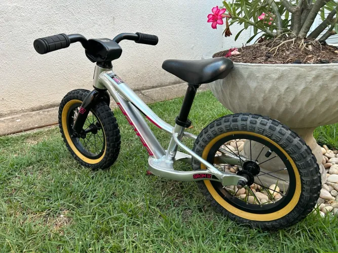 Bicicleta infantil aro 12 Sense Grom (balance)