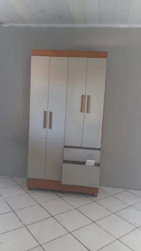 vende se guarda roupa novo