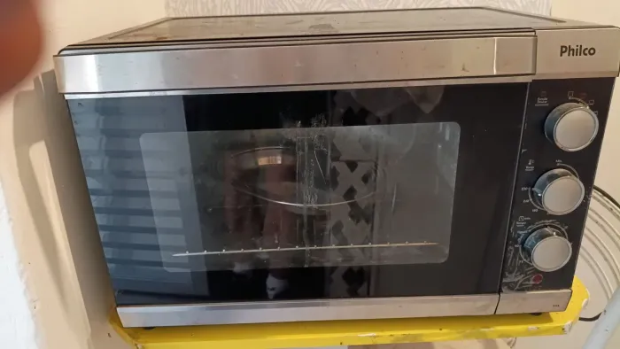 Forno elétrico Philco tamanho grande