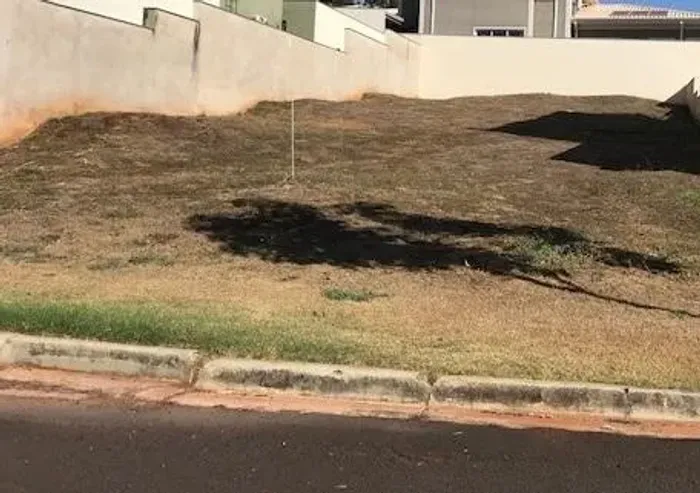 Terreno Cond Arara Azul | É aqui na Rosa e Rangel Consultoria e Assessoria Imobiliária