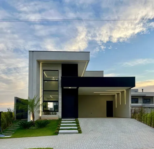 Casa Térrea Moderna no Urbanova | 3 Suítes | Escritório | Piscina com Hidro | 330m² de Ter