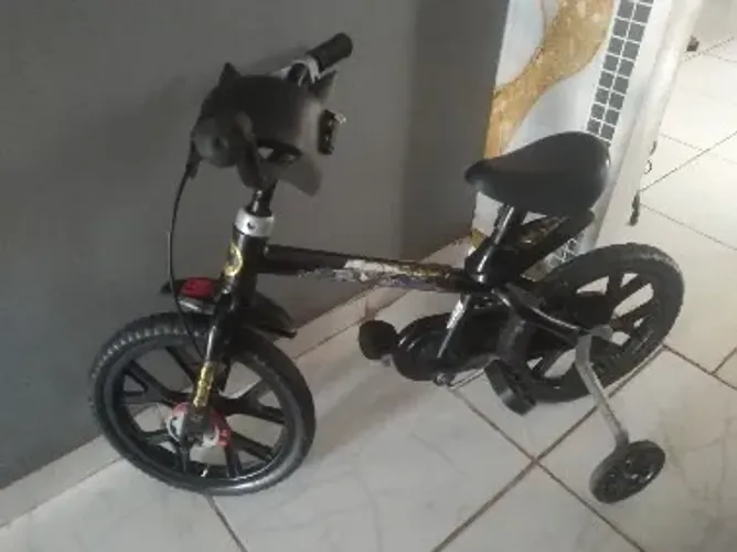 Bicicleta Bathman com Mascara infantil