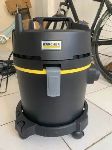 Extratora Karcher 220v