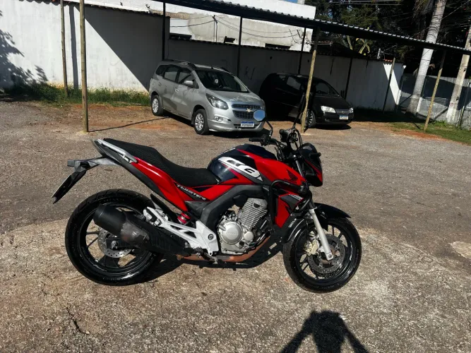Vendo essa moto !