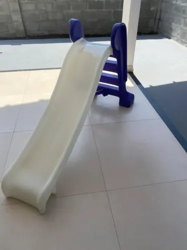 Vendo escorregador infantil