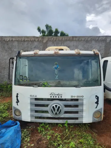 CABINE CAMINHÃO VOLKSWAGEN CONSTELLATION 24-250