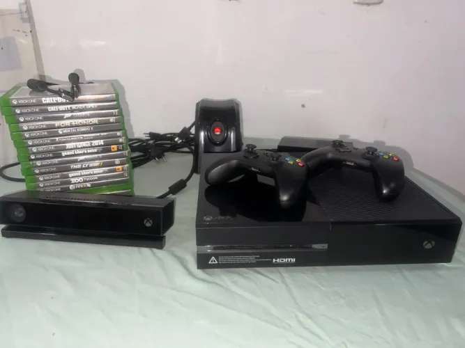 Xbox one fat 500gb + kinect + 2 controles + 14 jogos em mídia física