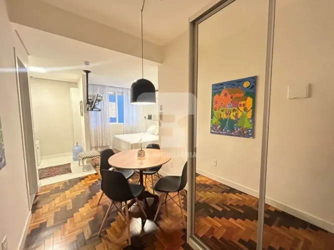 Apartamento abaixo do valor de mercado a venda no Centro - Florianópolis - SC