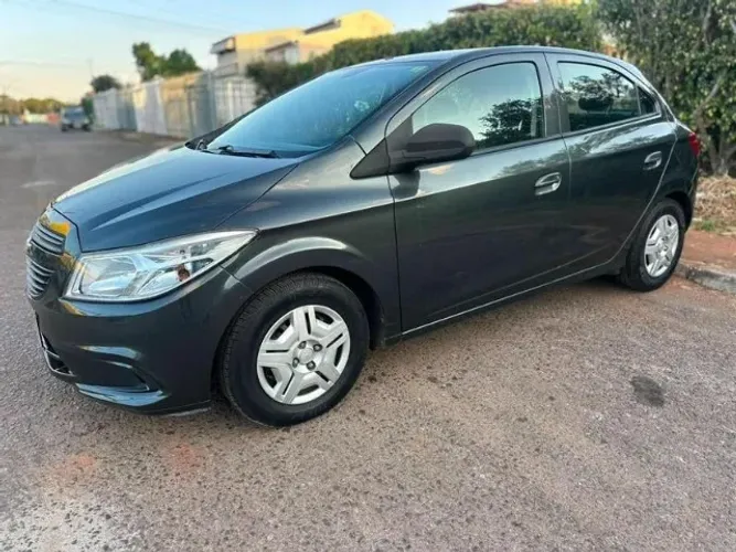 Chevrolet Onix JOY Hatch 1.0 8V Flex Mec. 4P 2018