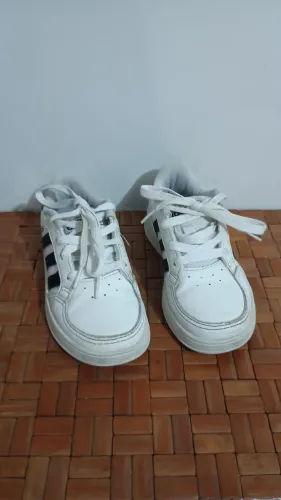 Tênis infantil Adidas tamanho 27 original