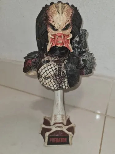 Busto Predador acolecionavel 1/4 hot Toys