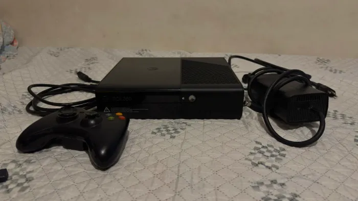 Xbox 360, em ótimos estados!