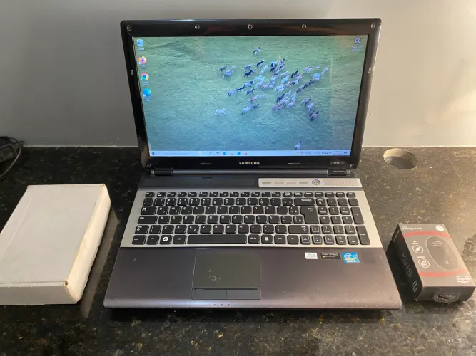 Notebook Samsung RF511 / ssd + 4gb - com garantia