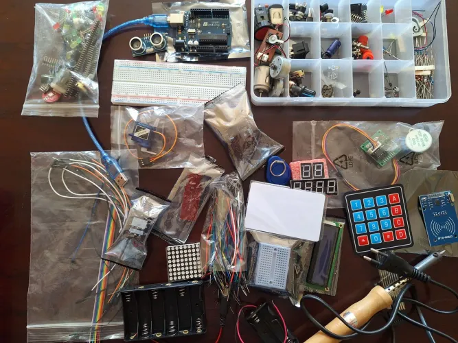 Conjunto eletrônica e robótica 