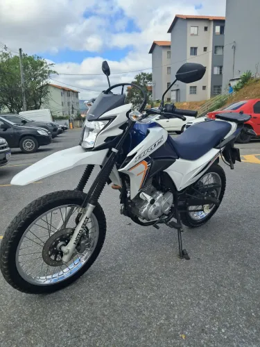 Vendo Honda bros 160 2024