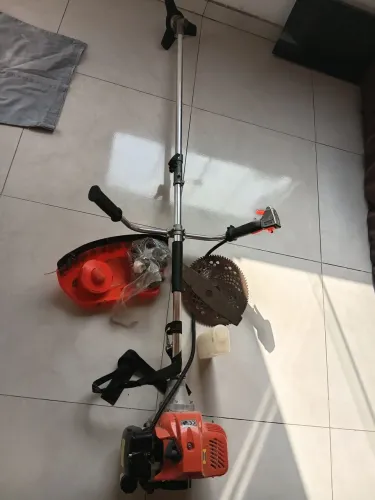Vendo uma rosadeira . Foi usada somente 2 vezes