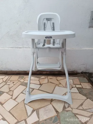 Cadeira de alimentação