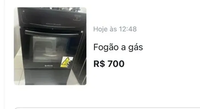 Vendo móveis semi novos por 1500 reais. Chamar no whatsapp *. Em juiz de fora