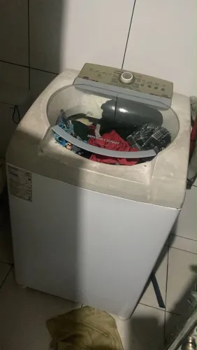 Máquina de lavar toda boa , armário de cozinha