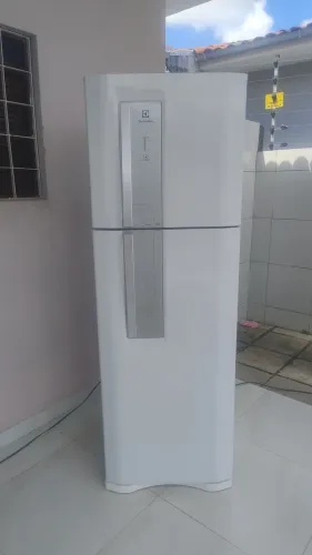 Geladeira Electrolux frost free 382 litros