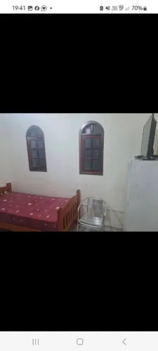 QUARTO EM COTIA PARA MOCAS