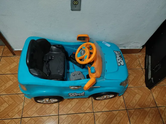 Carrinho elétrico infantil, trocar a bateria