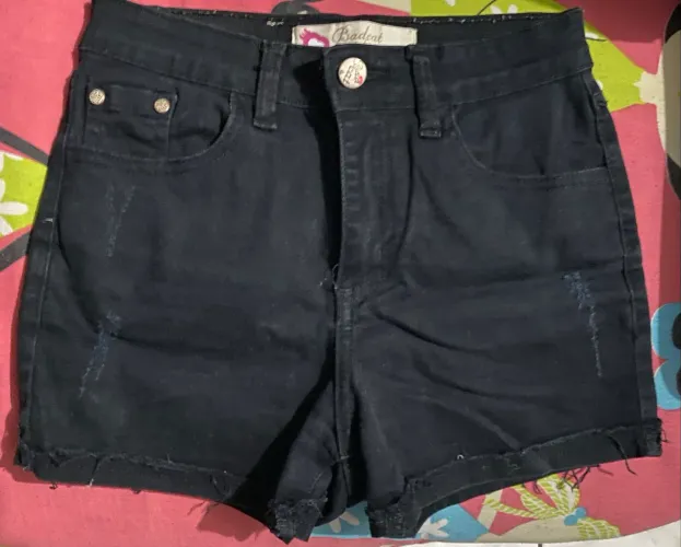 SHORT JEANS PRETO SUPER ESTILOSO BADCAT - n 36