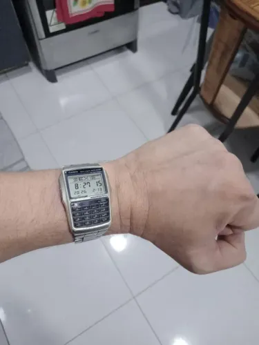 Relógio Casio Data Bank vintage calculadora