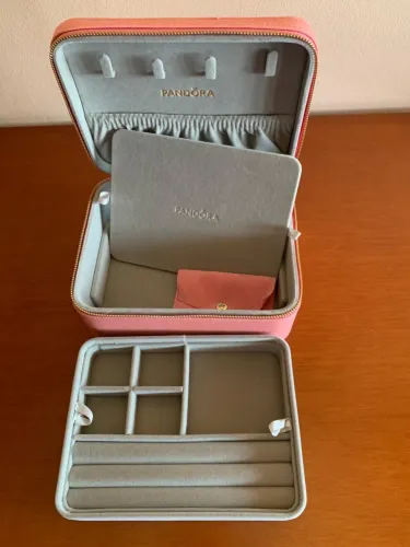 Porta joias Pandora rosa novo 