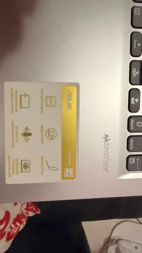Notebook Positivo Pentium Gold