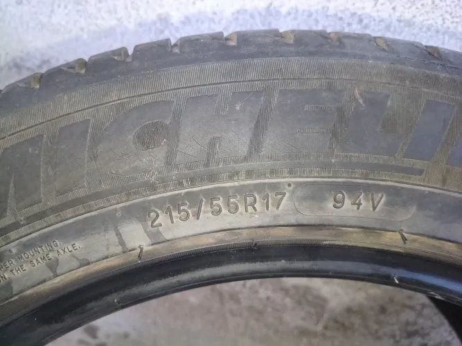 Pneu Michelin 215/55/17 