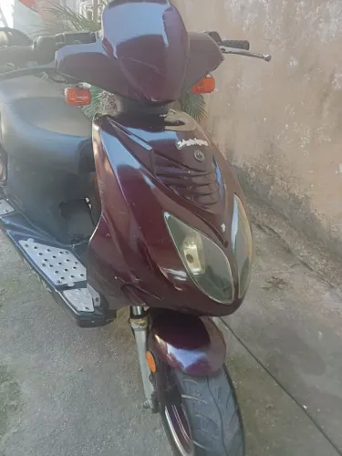 Scooter automática partida elétrica