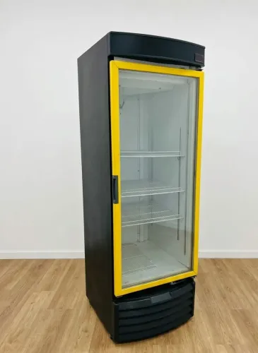 Cervejeira industrial Metalfrio 220v 560L seminova e com garantia 