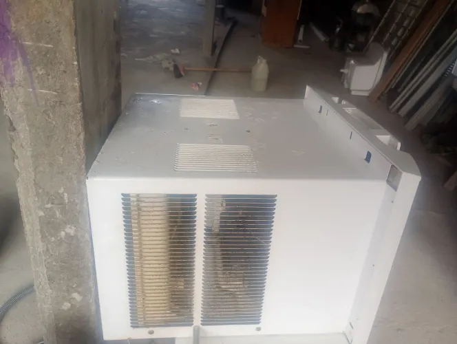 Vendo ar-condicionado de janela