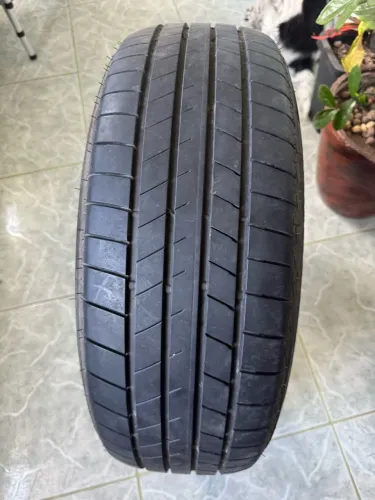 PNEU BRIDGESTONE ARO 18