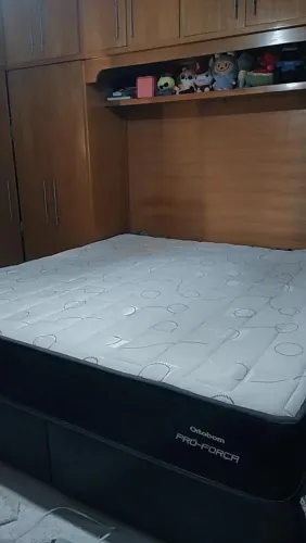 Cama box baú com colchão Ortobom pró-força medindo 2 x 2 super King para sair hoje