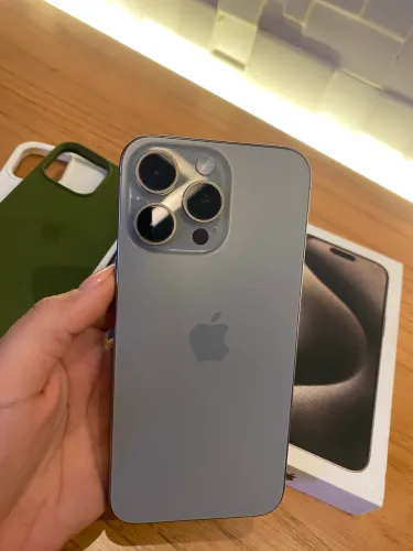 Barbada iPhone 15 pro Max 256GB