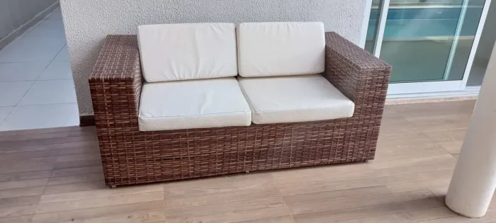Conjunto de sofá em fibra sintética e alumínio 4 peças 