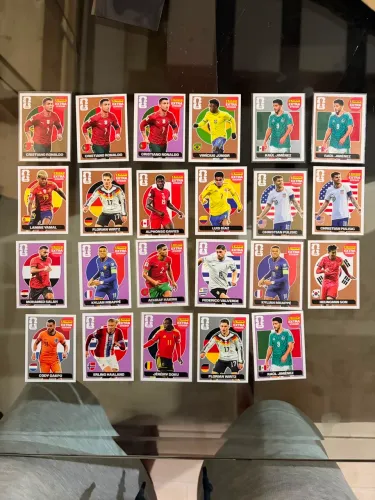 VENDO LOTE DE FIGURINHAS LEGENDS PANINI (2026)