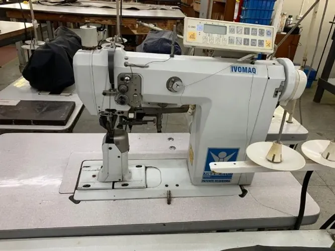 Maquina de costura industrial
