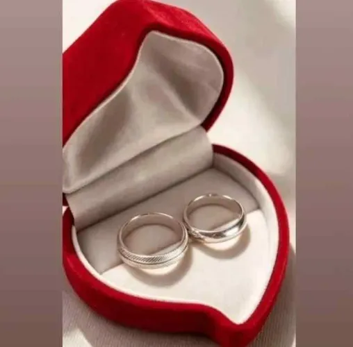 Para agenda a esposa ou esposo trabalha com medidas qualquer tamanho